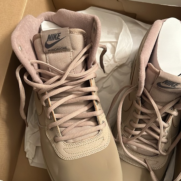 NwT NIKE manoadome khaki / khaki dark grey 12.5 men’s boot - Picture 3 of 11